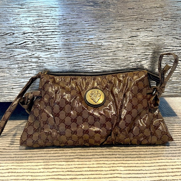 Gucci Large Hysteria Clutch Bag - Picture 1 of 6